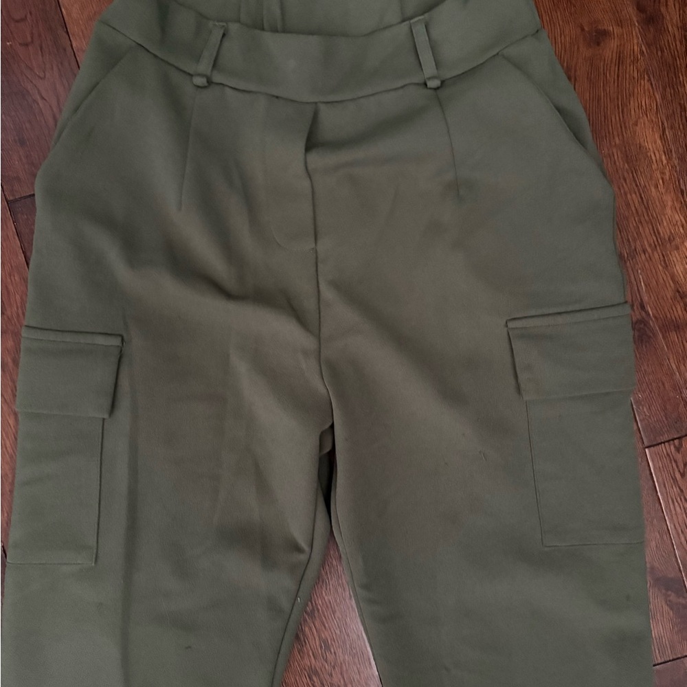 Chic Olive Cargo Trousers